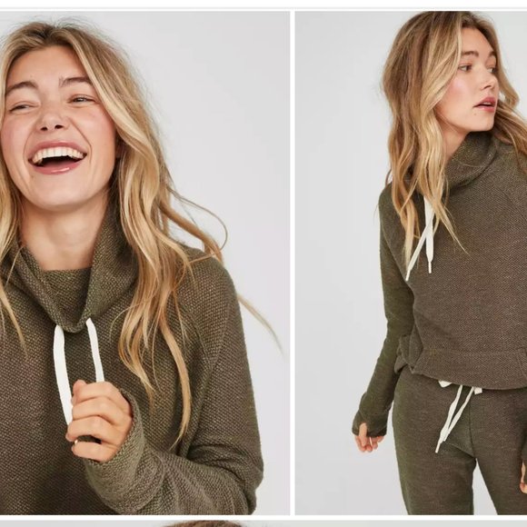 OFFLINE By Aerie Snowday Mock Neck Sweatshirt Washed Olive - Picture 1 of 3